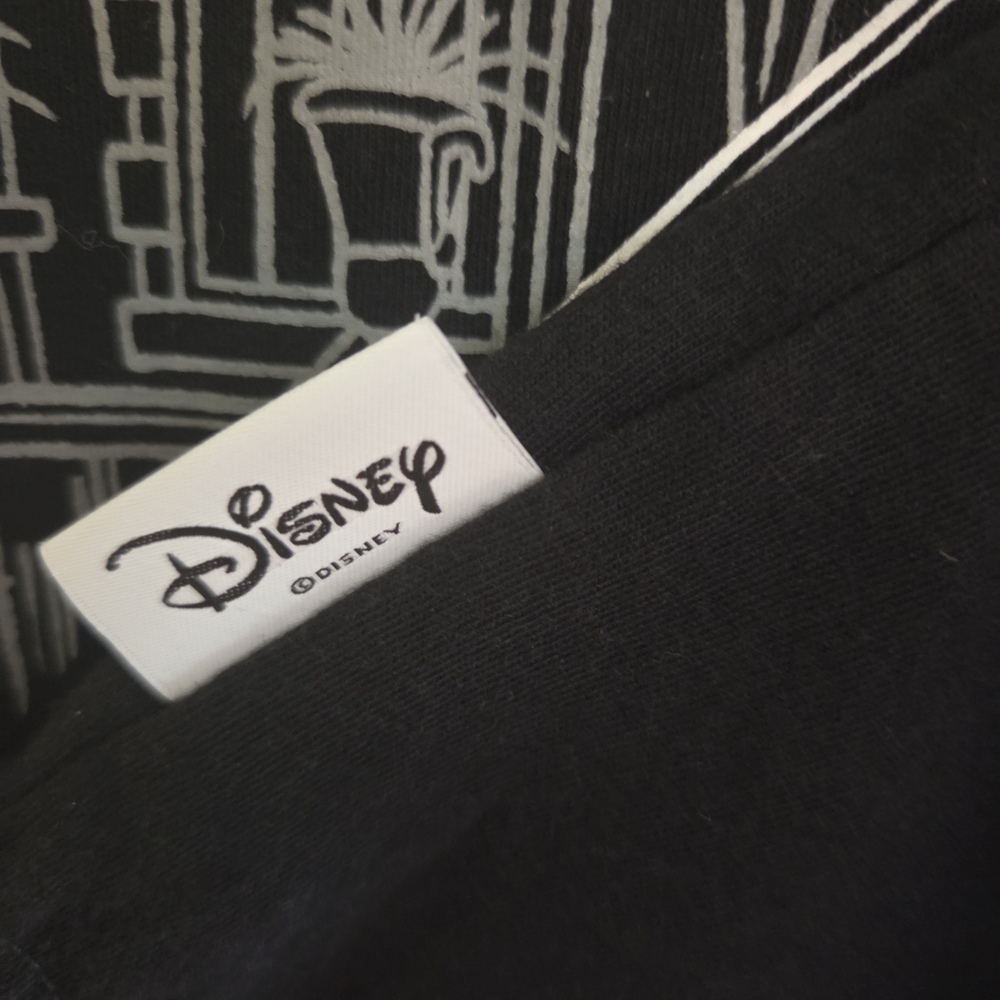 Disney T-Shirt with The Nightmare Before Christmas Design, Size XS - Picture 5 of 6